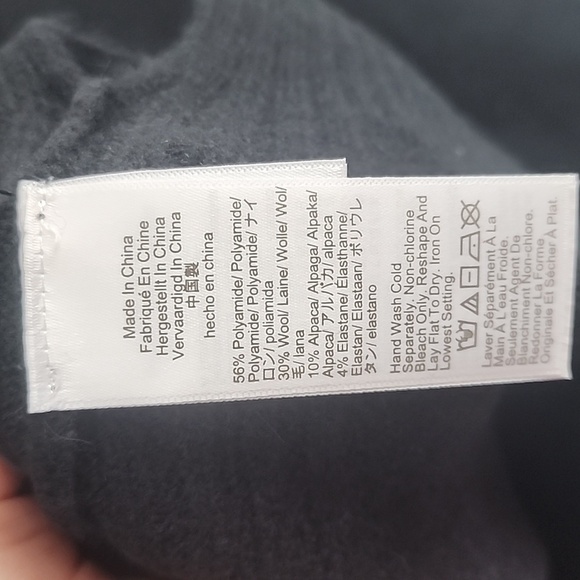 NWT J.Crew Super Soft Turtleneck Wool Sweater size XS in black - Picture 7 of 8